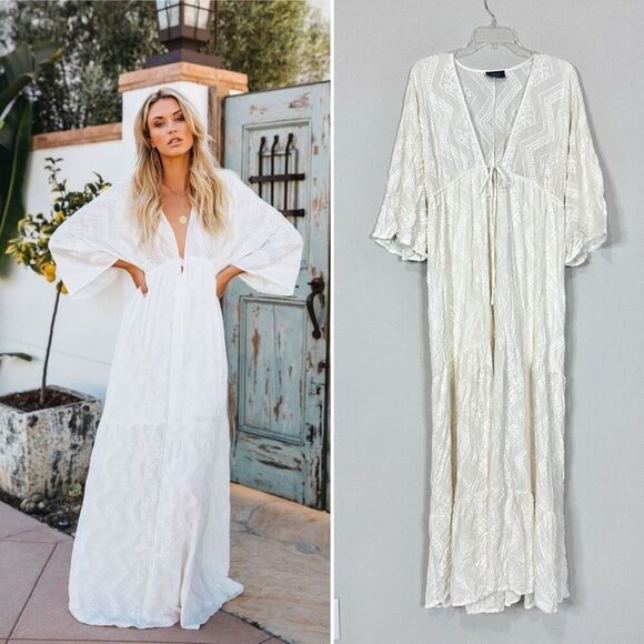Vici Embroidered V-Neck Maxi Dress Cream M Boho Beachy Cottage Coastal Cowgirl - Picture 1 of 12